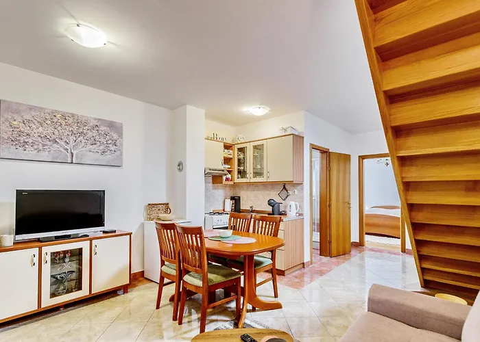 Duplex Apartment In Peaceful Area - Zadar