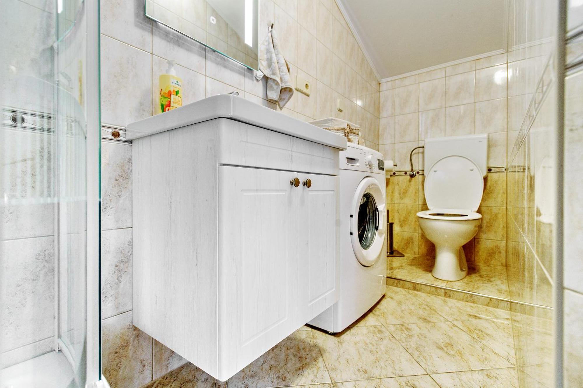 Duplex In Peaceful Area - Apartment
