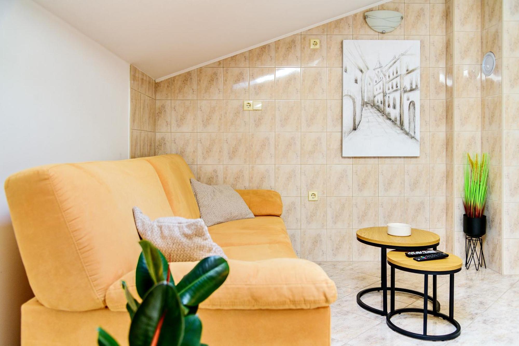 Duplex In Peaceful Area - Zadar