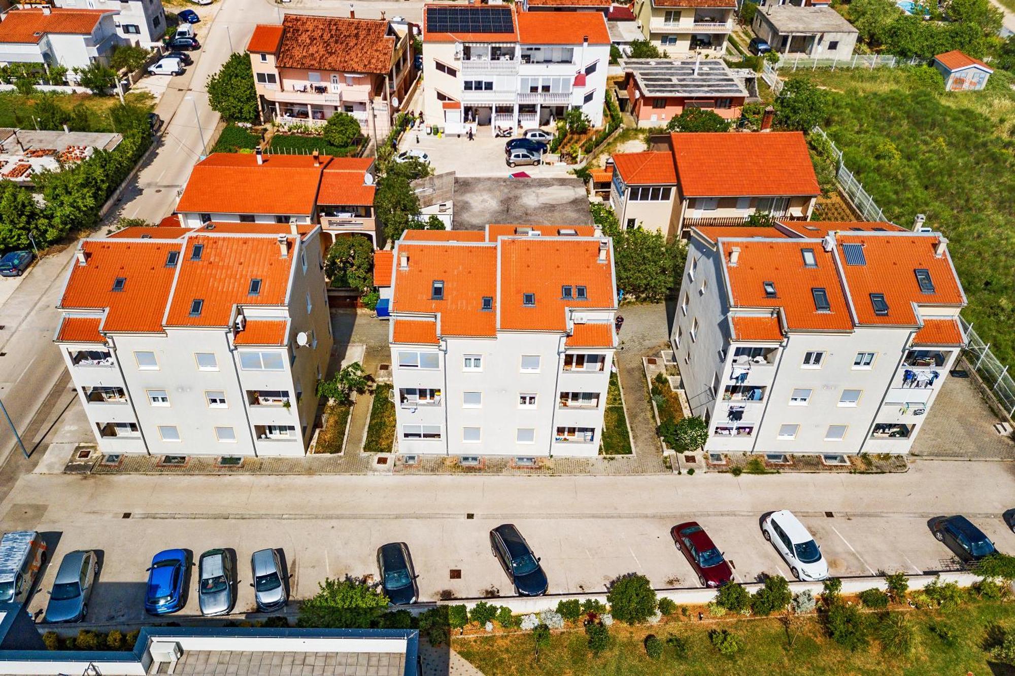 Duplex In Peaceful Area - Apartment