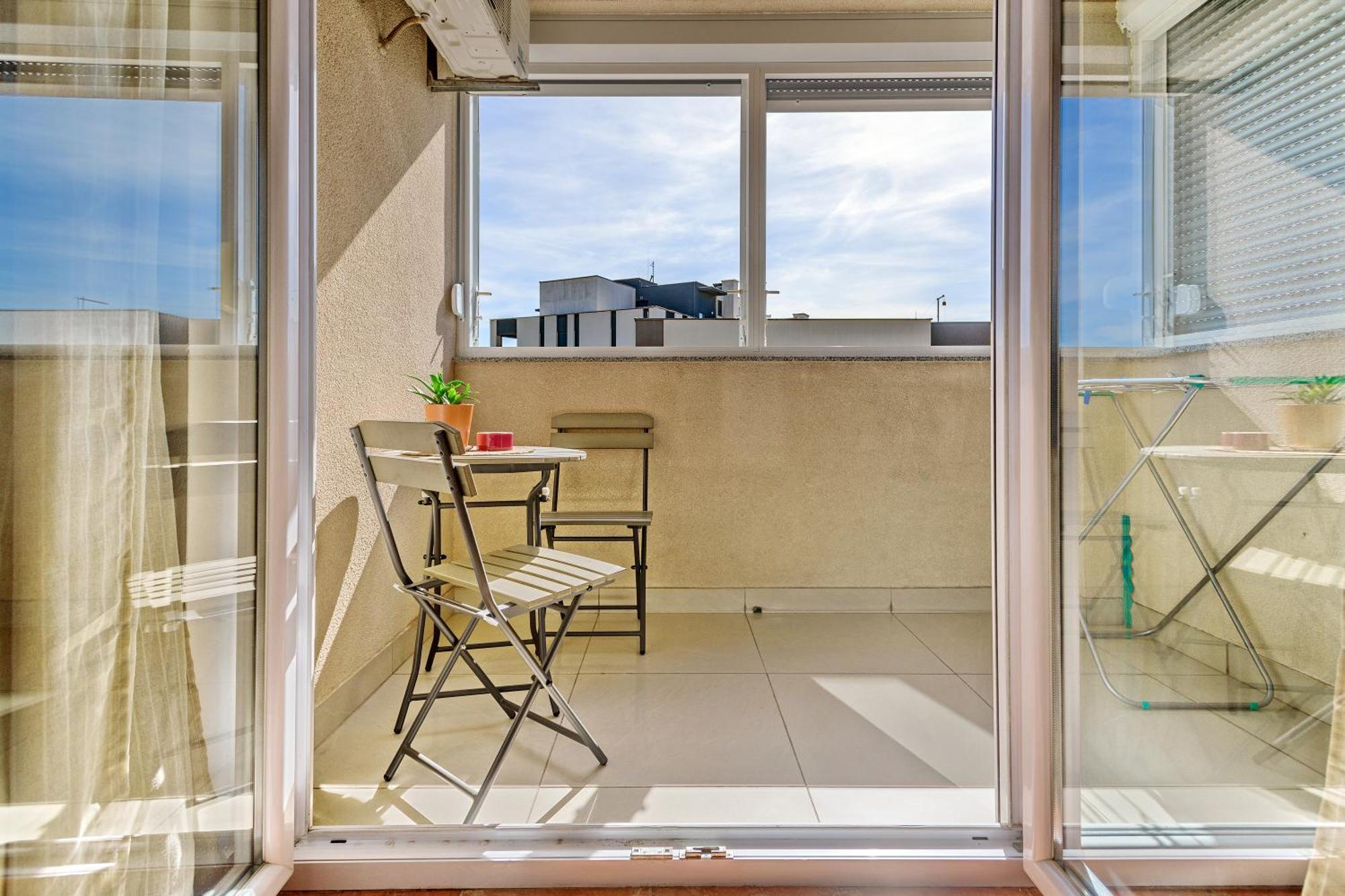 Duplex In Peaceful Area - * Zadar