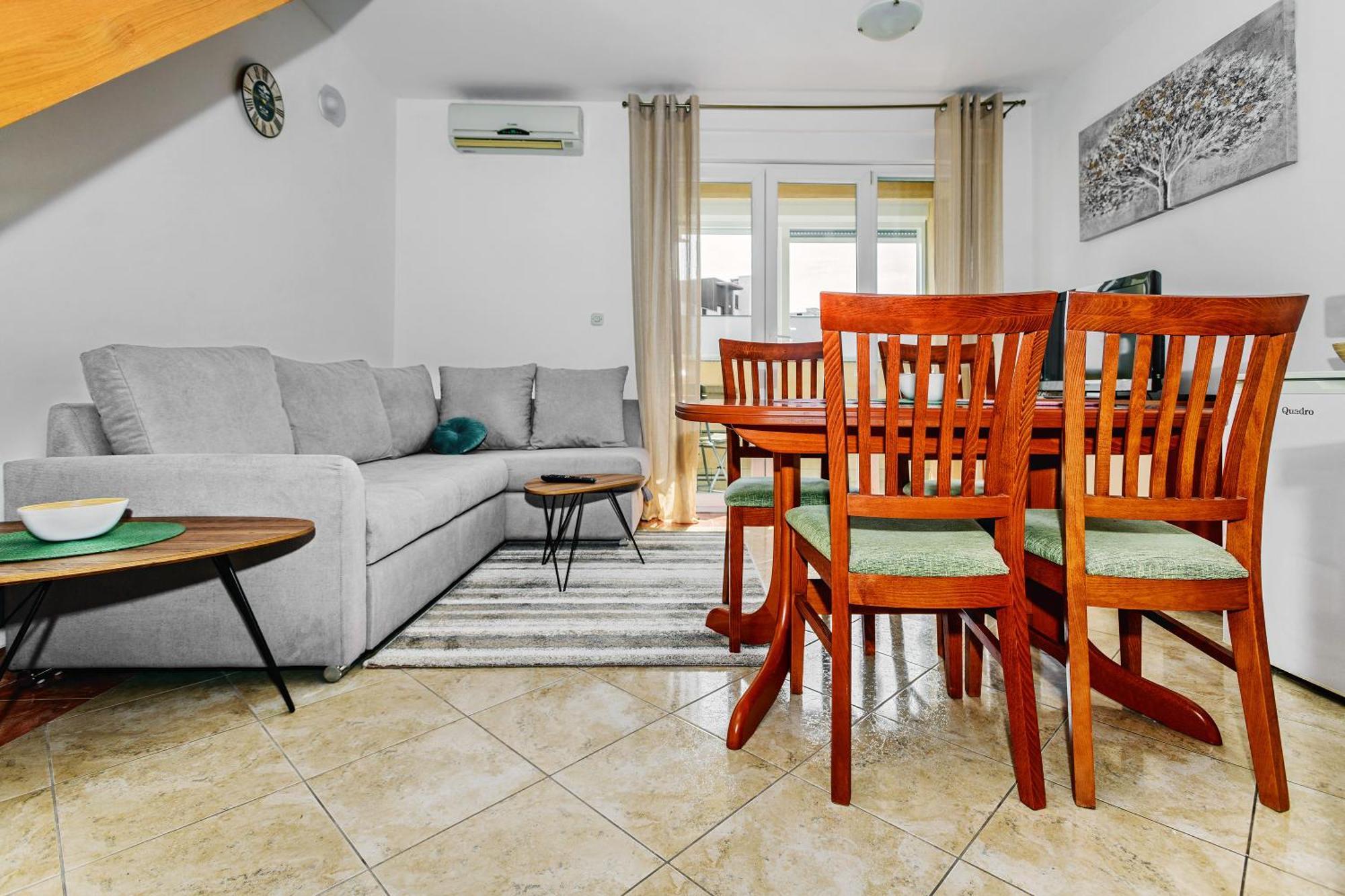 Duplex In Peaceful Area - Zadar
