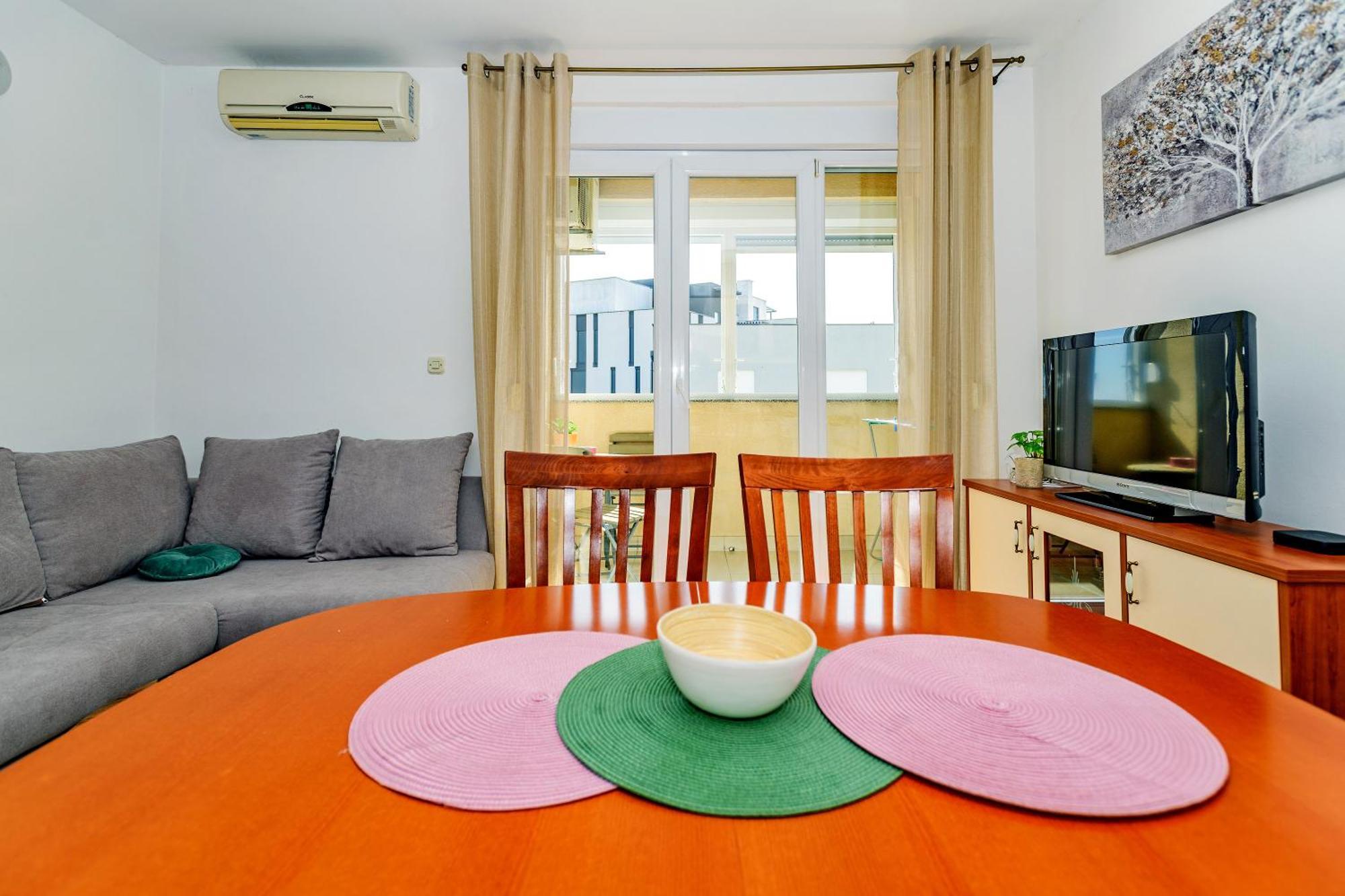 Apartment Duplex In Peaceful Area - *