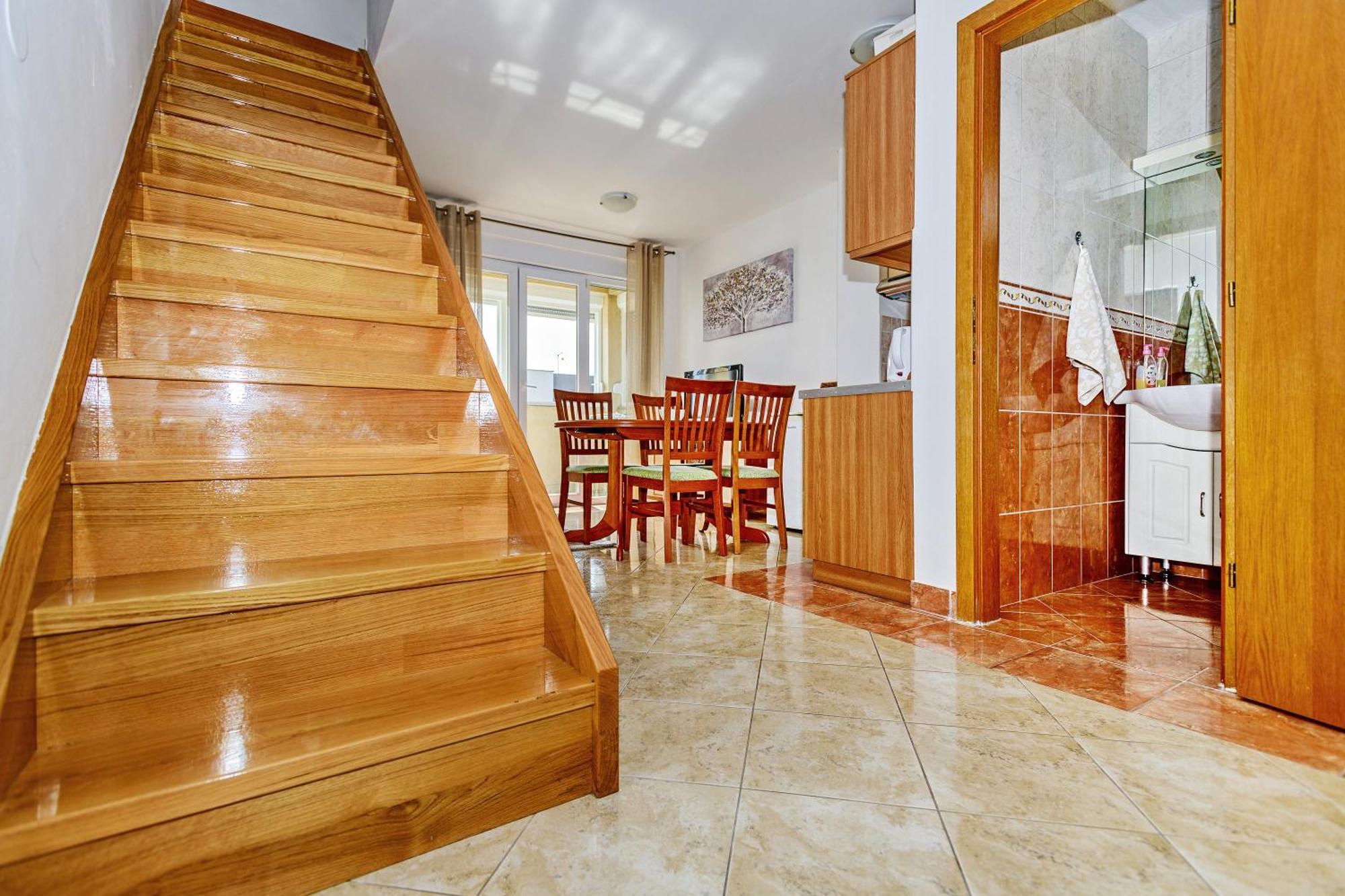 Duplex In Peaceful Area - * Zadar